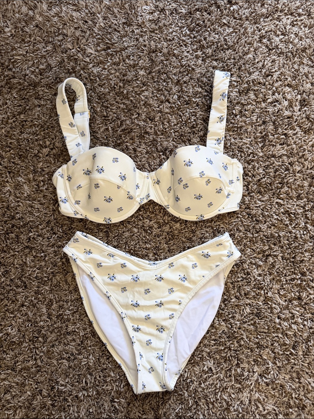 Montce - Heidi Floral Bikini - Picture 3 of 6